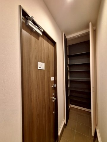 グレースハイツの玄関|ゆったりとした玄関です