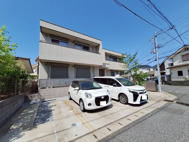 グレースハイツの駐車場|カースペースがあります