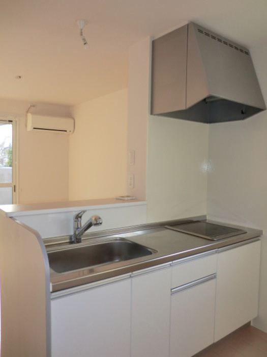 ウィズテリアのキッチン|コンパクトなキッチンで掃除もラクラク