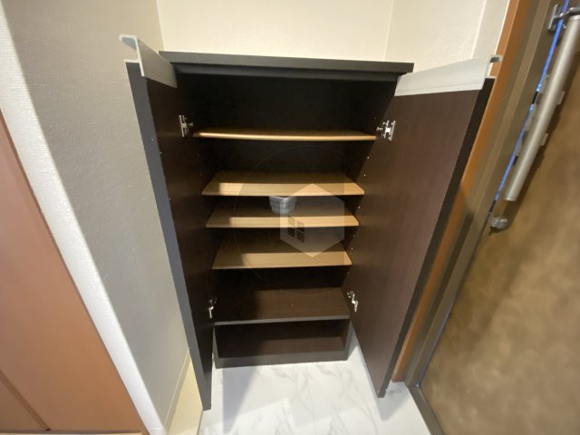 プロパティ・ユーの収納