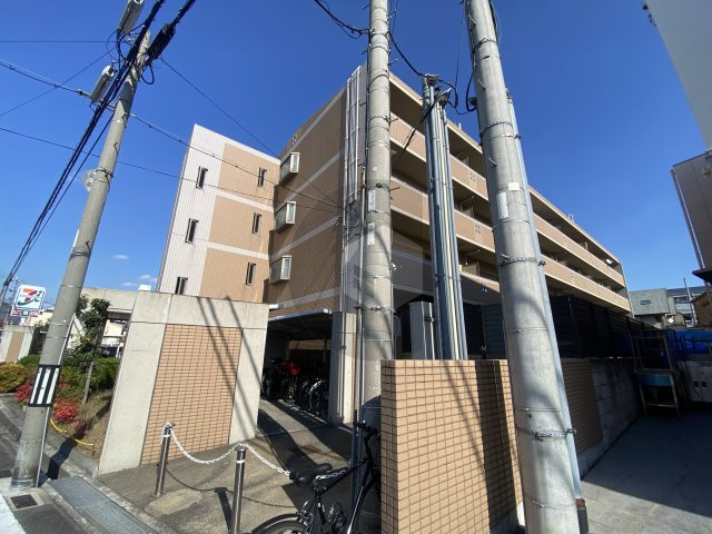 プロパティ・ユーの外観