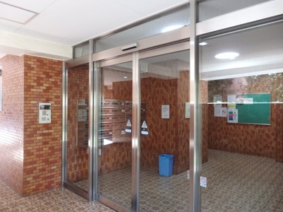 【エントランス】 | シャーレー原宿