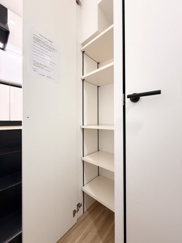 RENATUS PRIMOの収納|可変式の玄関収納