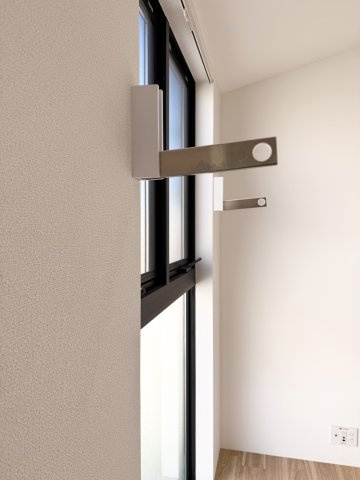 RENATUS PRIMOの洋室|バルコニーがついていない間取りなので、洗濯物が干せるようにハンガーラックがあります