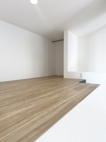 RENATUS PRIMOの収納|5.2帖の広々なロフト