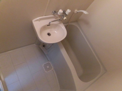 【浴室】 | グランメール | 広々した浴室でゆっくりできます。