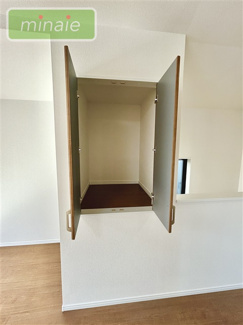 【収納】 | 小学校5分　中学校5分　食洗機付　2階リビング　鷺沼３　3号棟 | 販売現地　リビング収納です。