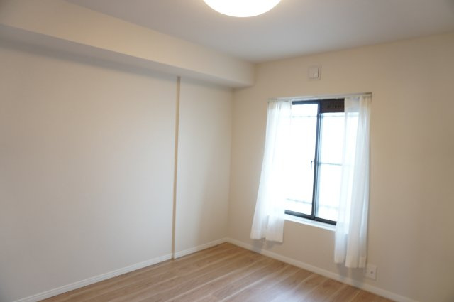 クリオ草加壱番館の洋室