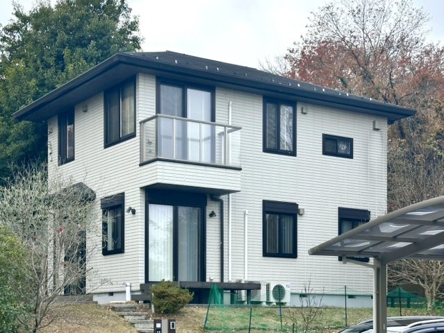 【中古戸建】高崎市山名町の外観|■外観｜土日のご見学はもちろん、平日・夜間のご案内も大歓迎です♪「今から見たい」や「仕事終わりに見たい」にもご対応できますのでお気軽にお問い合わせください♪