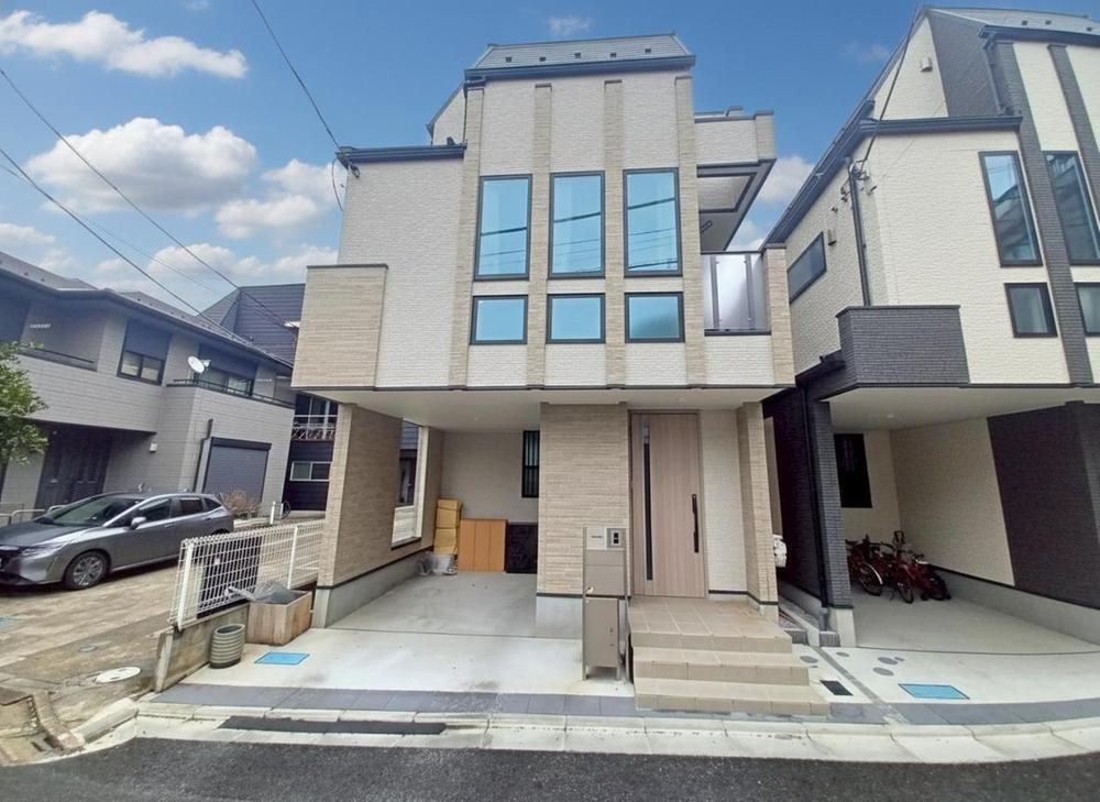 世田谷区北沢　築浅中古戸建