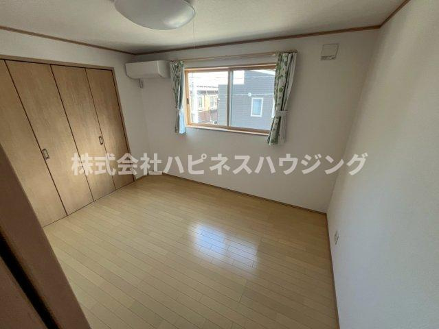 柏市柏戸建住宅(カシワシカシワコダテジュウタク)の寝室