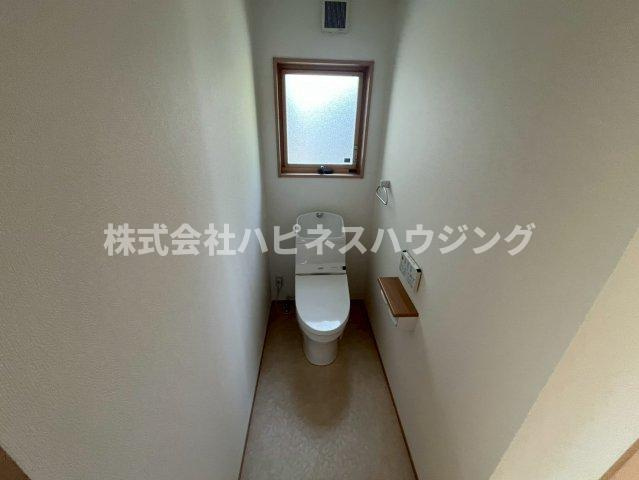 柏市柏戸建住宅(カシワシカシワコダテジュウタク)のトイレ