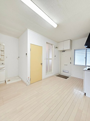 【玄関】 | フォーレンス壱番館