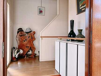 広島市佐伯区美鈴が丘西3丁目　中古一戸建て(JS)の玄関