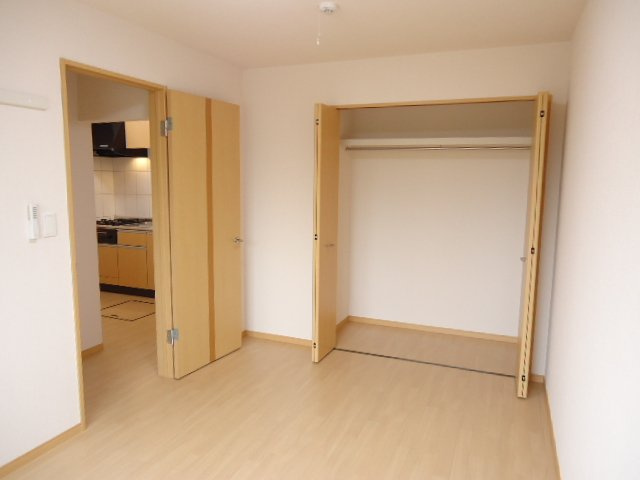 Sereno Sophia(セレーノ・ソフィア)の寝室|北側洋室