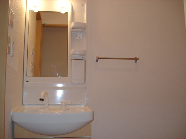 ウイングコートの独立洗面台|洗面