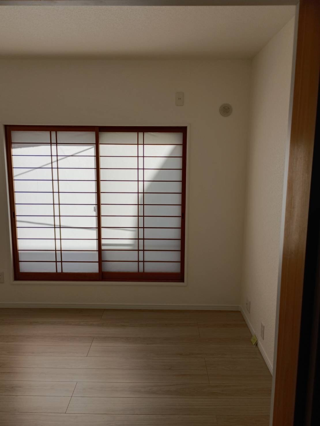 本山南町2丁目貸家の居間・リビング