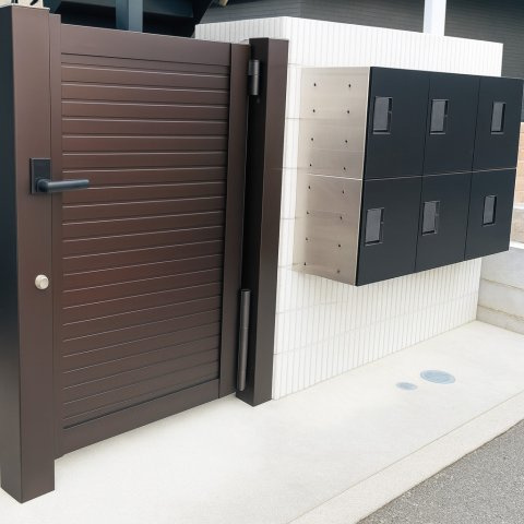 【エントランス】