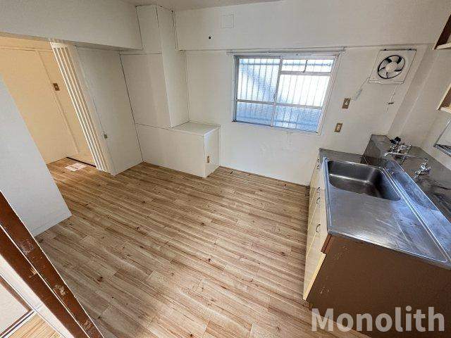 ビレッジハウス伏屋6号棟の居間・リビング