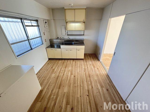 ビレッジハウス伏屋6号棟の居間・リビング