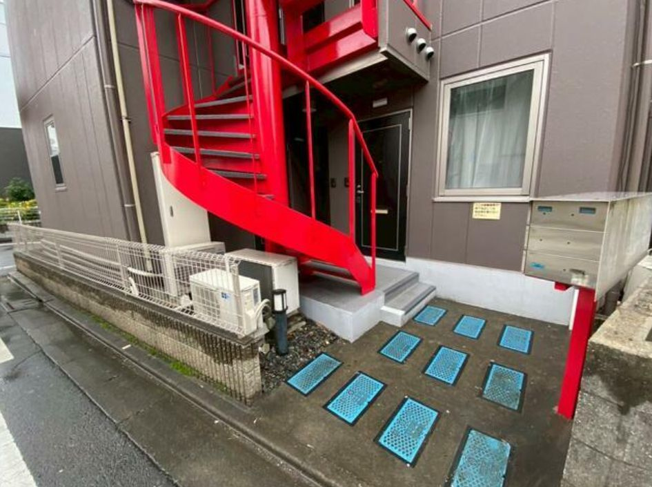 エンブレム早宮のエントランス