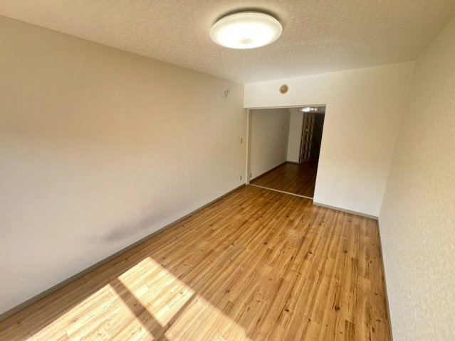 成田市玉造７丁目の賃貸マンションの内装