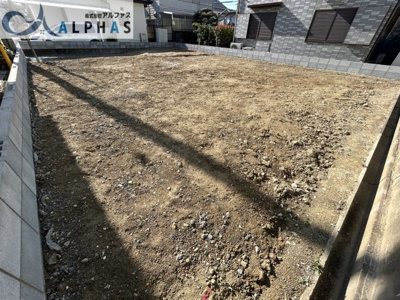 【外観】 | 神戸市西区池上四丁目　新築戸建 | 現地写真♪
令和８年４月完成予定♪
並列３台駐車可能♪※車種による