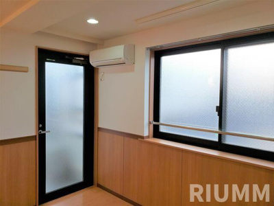 【居間・リビング】 | モンシャトー中野・新井館