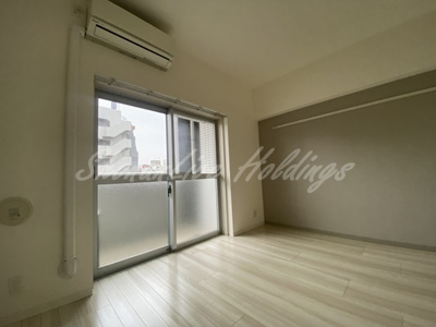 【居間・リビング】 | エスポアール | 落ち着いた雰囲気の洋室♪※同物件別部屋