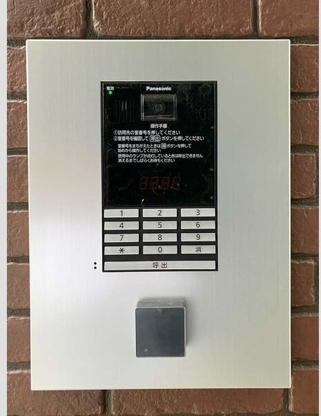 ハーモニーテラス西中田Ⅷのエントランス
