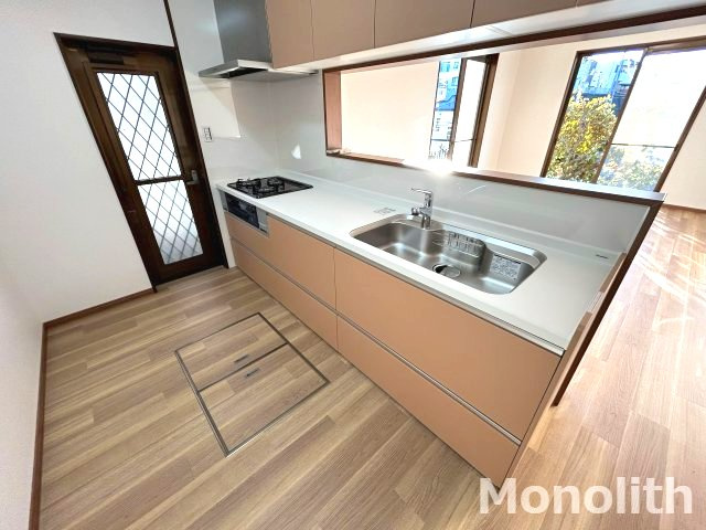 青葉台戸建のキッチン