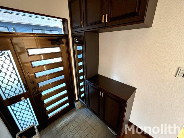 青葉台戸建の玄関