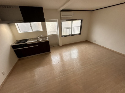 SHINTA BLDGの居間・リビング