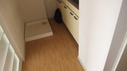 グリーンハイツの居間・リビング|フローリング綺麗です