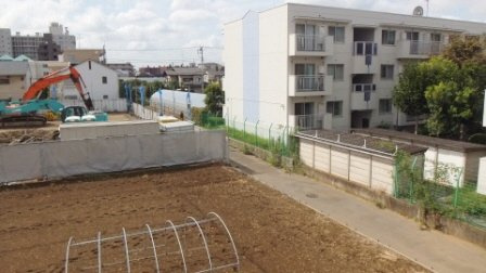 グリーンハイツのバルコニー|窓から外を撮りました