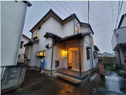 柏市南増尾貸家の玄関