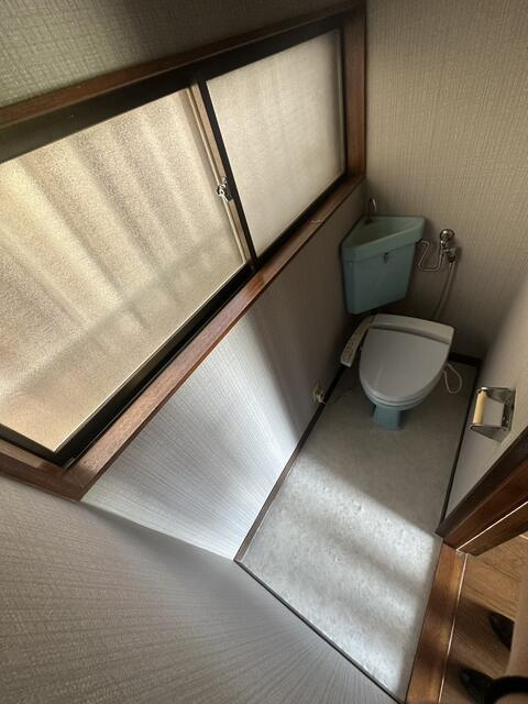 北中沢３丁目　貸戸建のトイレ|床ＣＦ貼替済