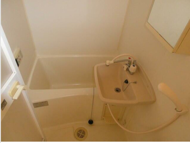 中野区新井３丁目の賃貸マンションの浴室
