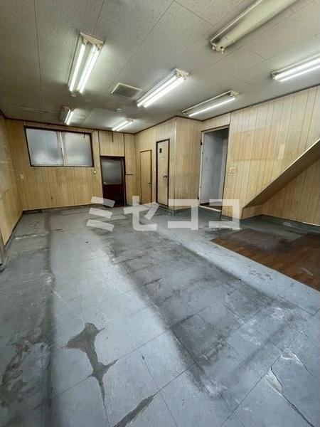 天六貸店舗の内装