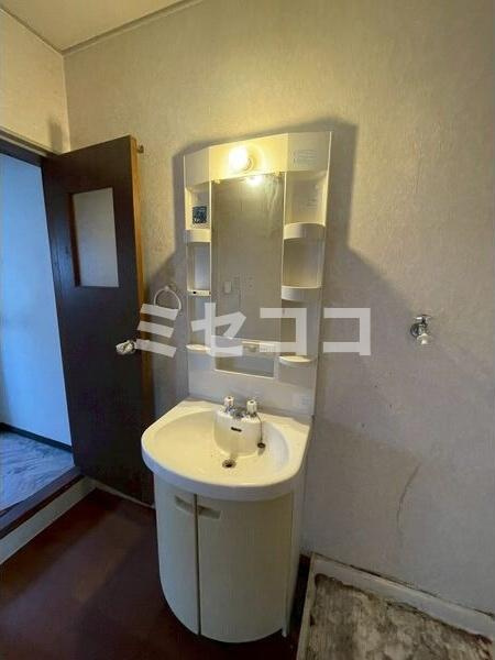 天六貸店舗の独立洗面台