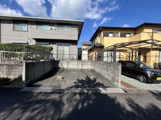 【駐車場】の画像