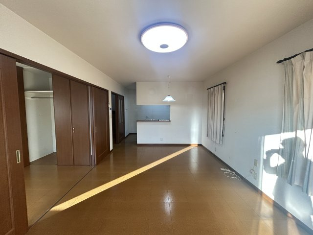 【居間・リビング】の画像