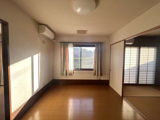 【居間・リビング】の画像