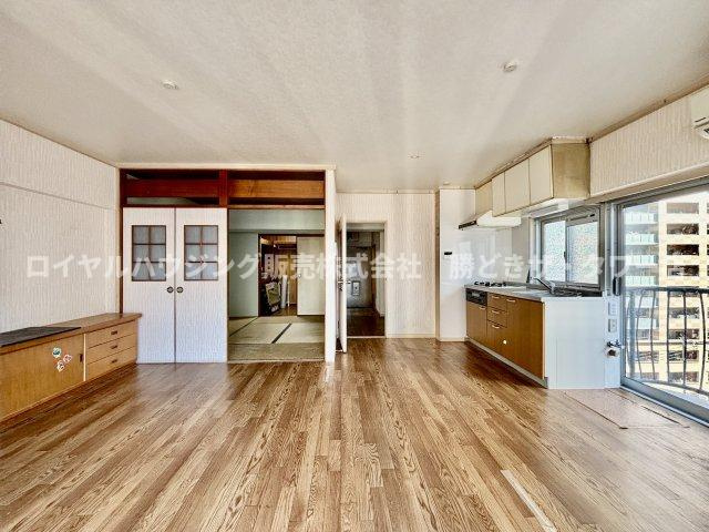 角部屋に付き陽当り通風良好。