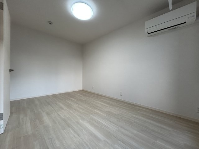 【居間・リビング】ヴィーナスコート島田本町