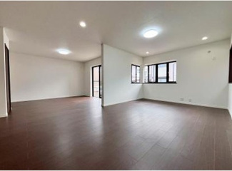 【居間・リビング】 | 春日部市増田新田 中古戸建て