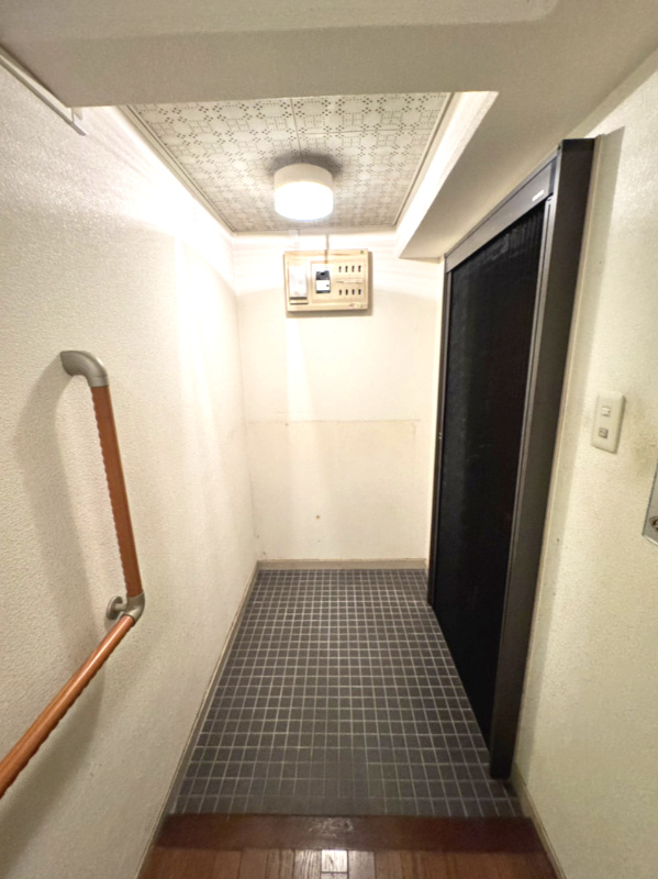 深江ロイヤルマンションの玄関