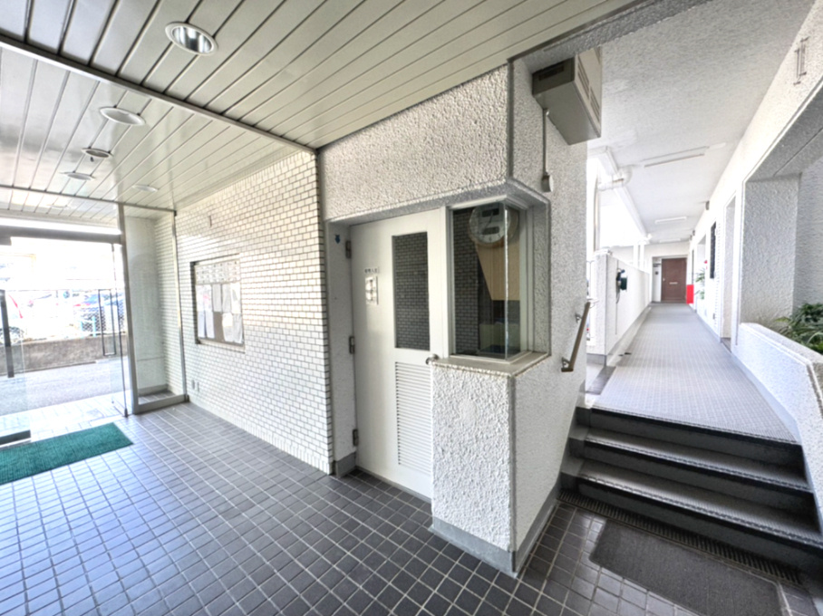 深江ロイヤルマンションのロビー