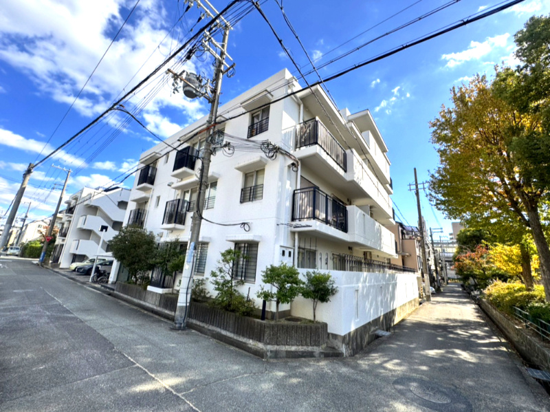 深江ロイヤルマンションの外観