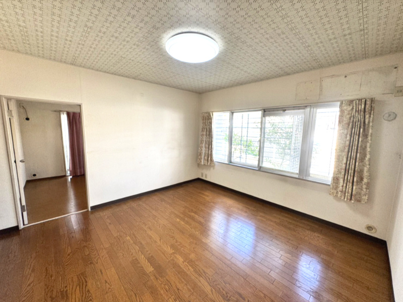 深江ロイヤルマンションの居間・リビング